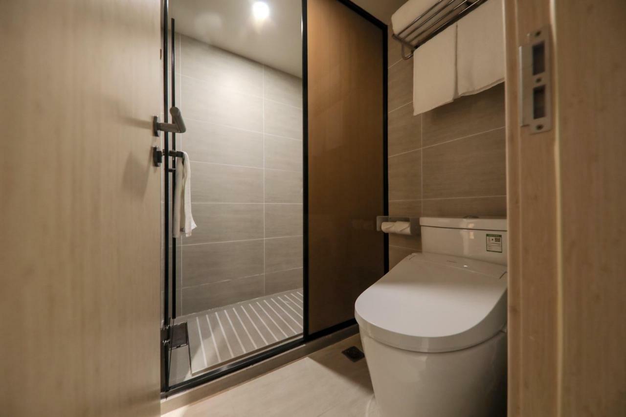 Ji Hotel Shanghai Exterior photo
